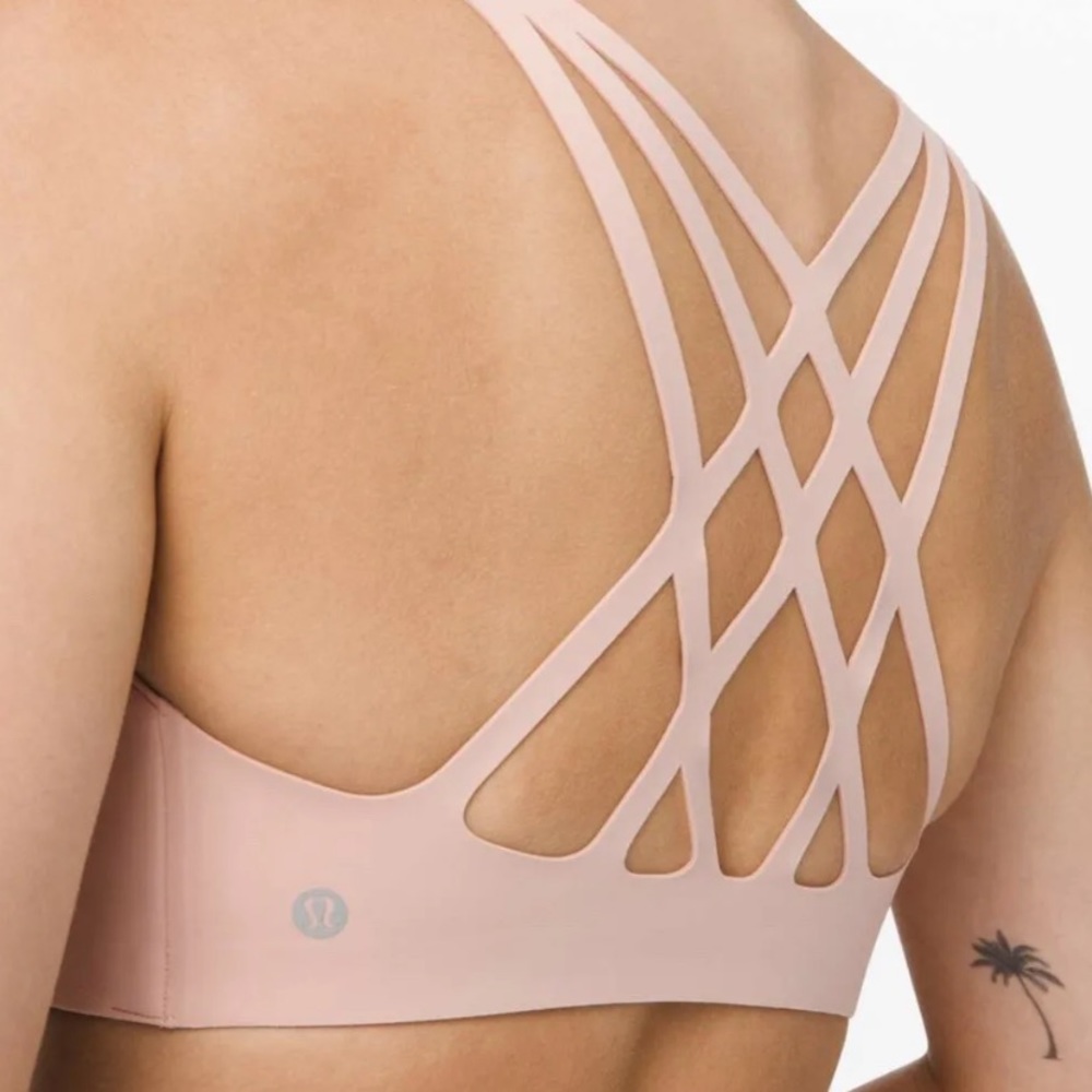 Lululemon Bring The Energy Bra, Size 4, B/C Cup, Light Pink